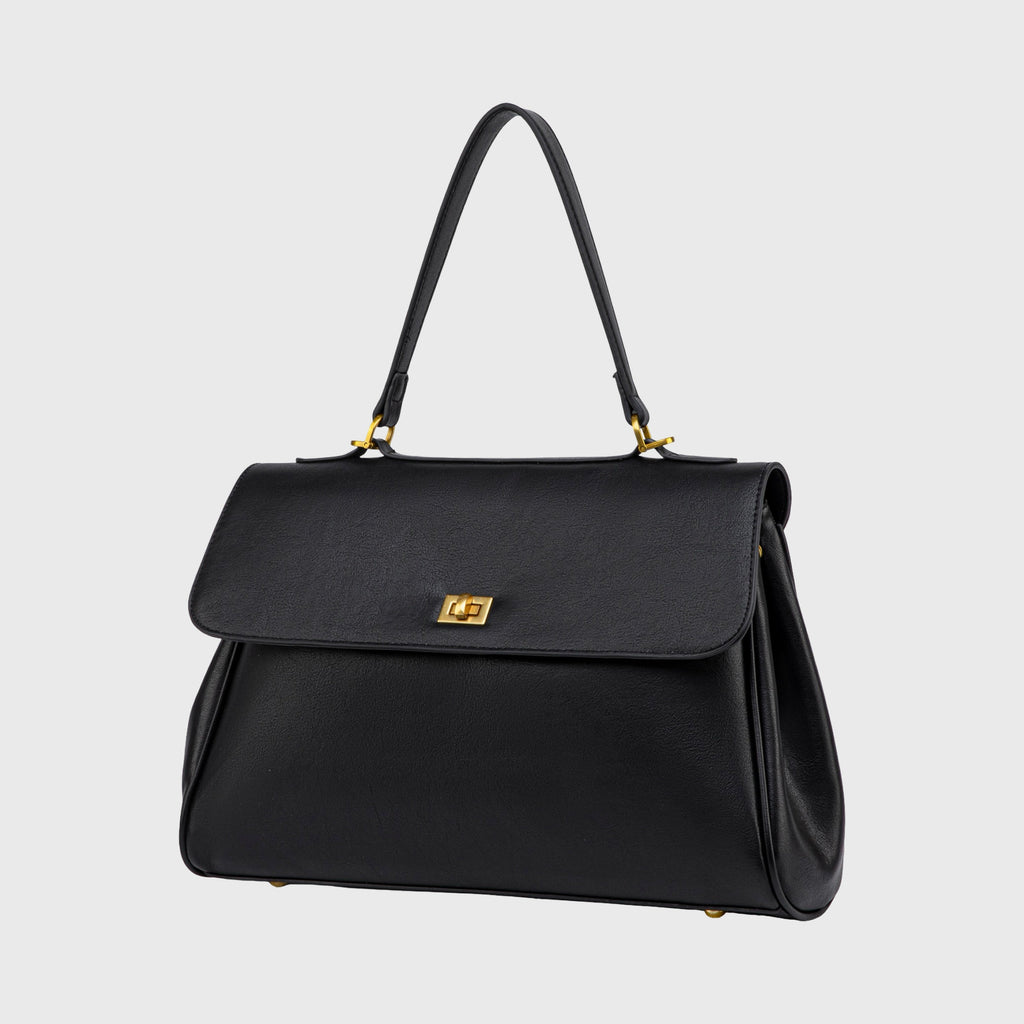Ciara Essential