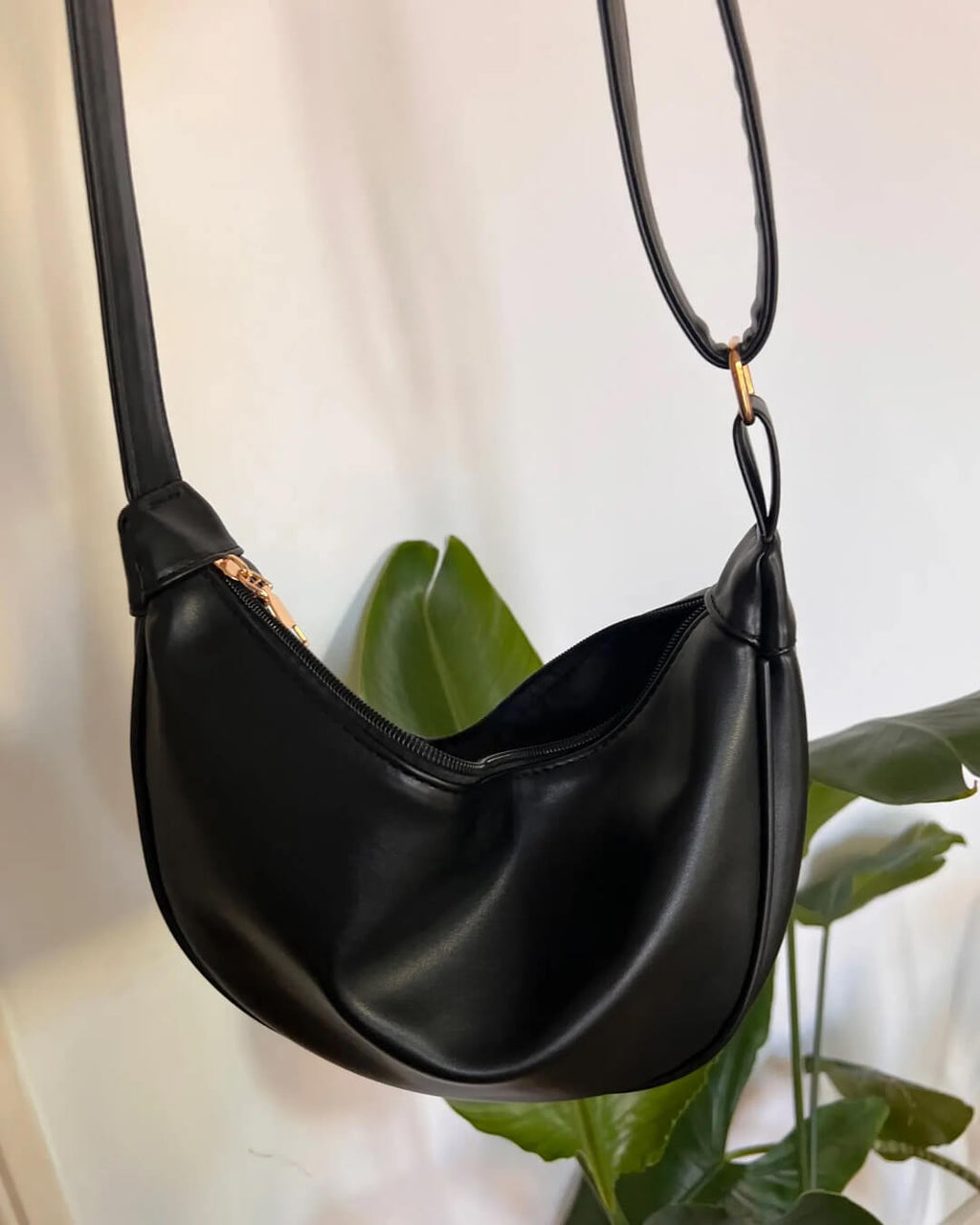 Gabriela Hobo Tas